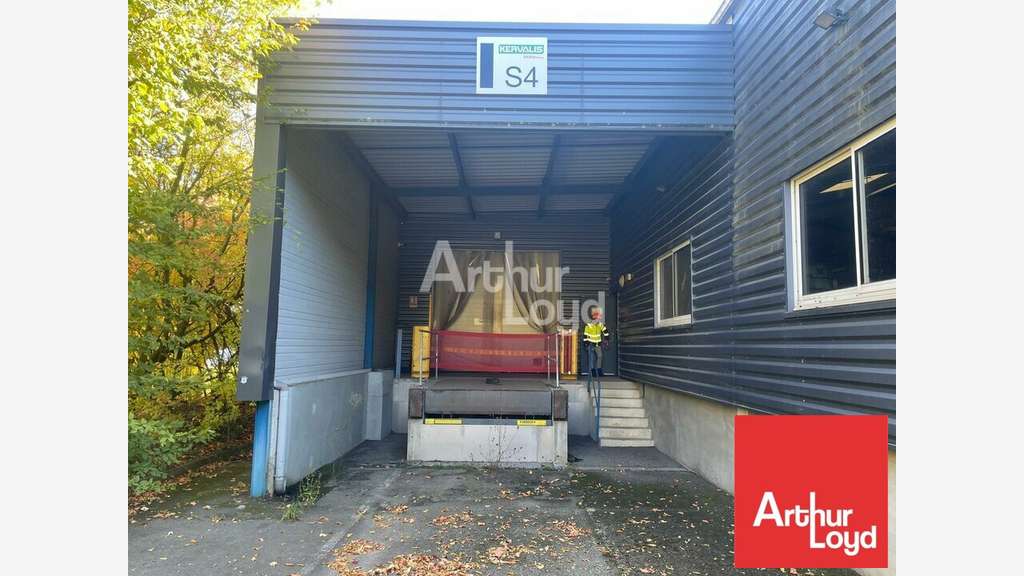 Local d'activité 1 290m² à vendre aux Essarts