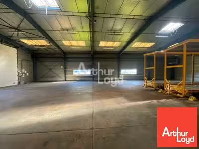 Local d'activité 900m² à vendre aux Essarts
