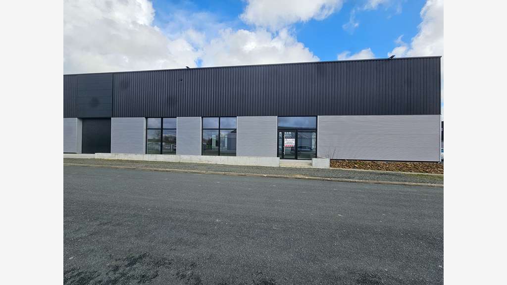 Vente local d'activité neuf aux Essarts-en-Bocage
