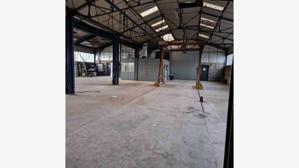 À vendre local bureaux de 570m² à Évreux