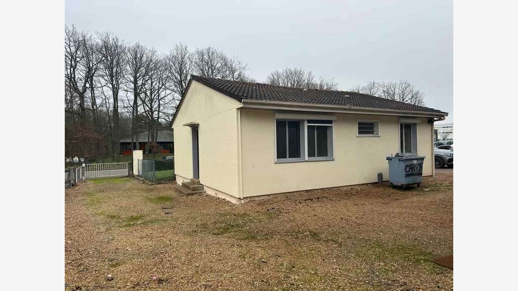 À vendre local bureaux de 570m² à Évreux