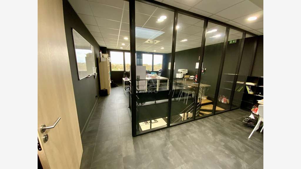 AV local d'activité 166m² en ZA récente Fabrègues