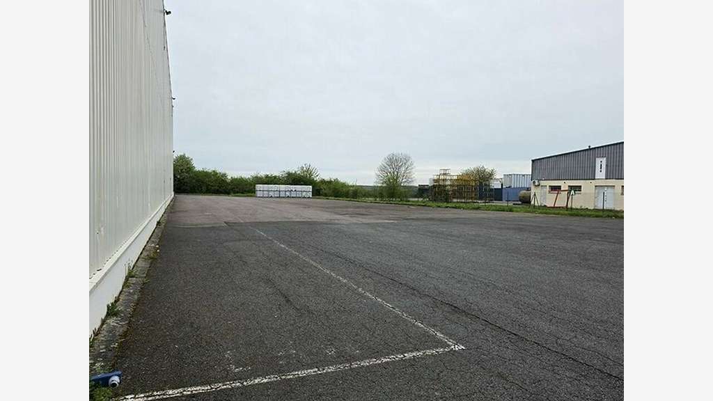 Ensemble industriel 18556m² à vendre à Faulquemont