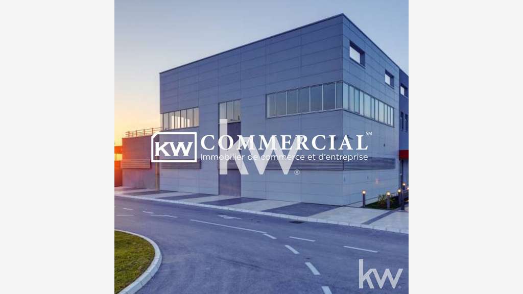 A vendre local d’activité 550m² à Firminy