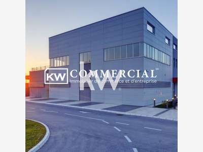 A vendre local d’activité 550m² à Firminy
