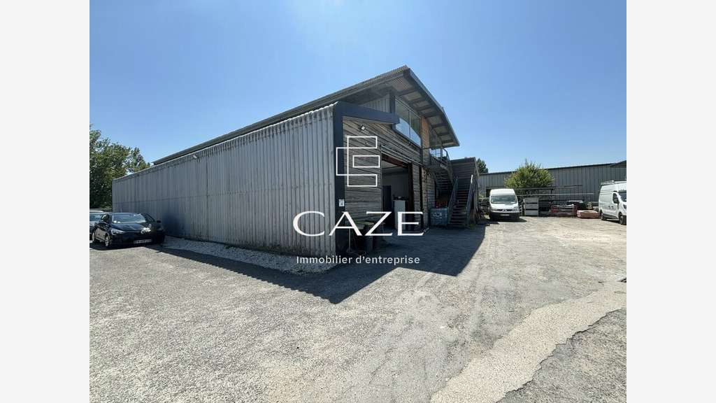 Bâtiment à vendre proche rocade 22/23 à Floirac