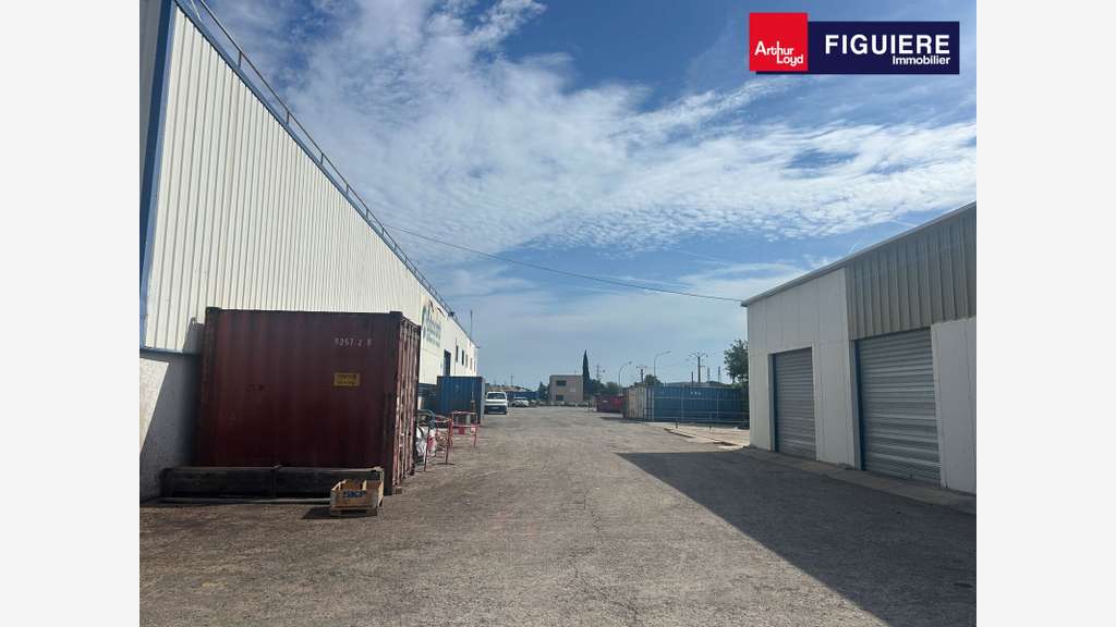 AV bâtiment industriel avec terrain à Fos-sur-Mer