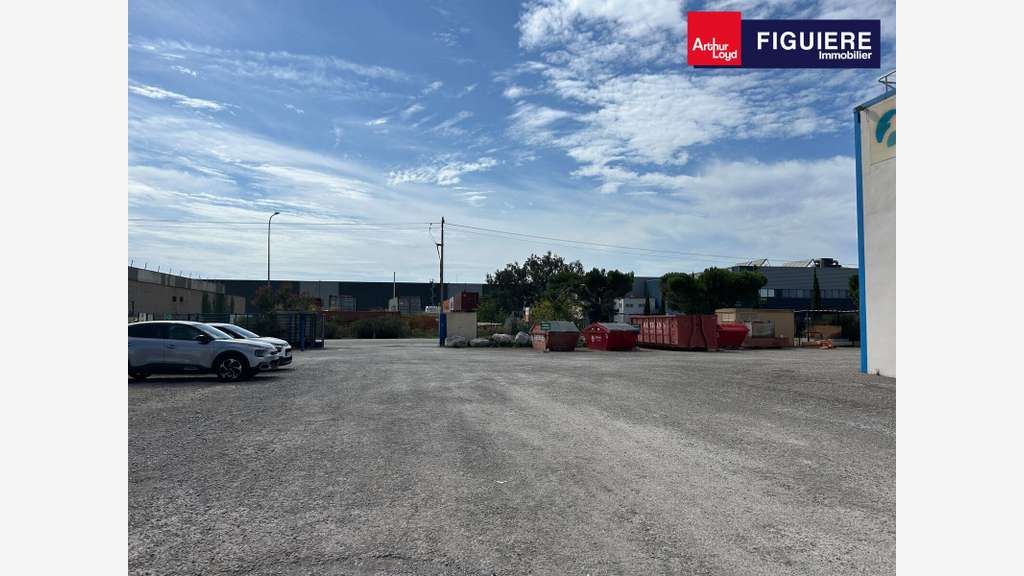 AV bâtiment industriel avec terrain à Fos-sur-Mer