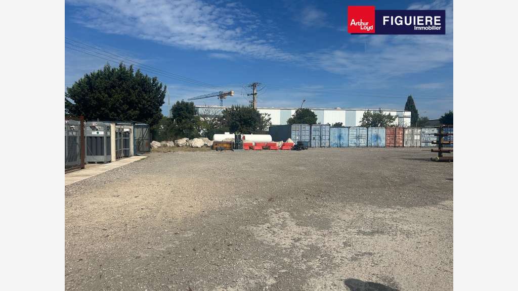 AV bâtiment industriel avec terrain à Fos-sur-Mer