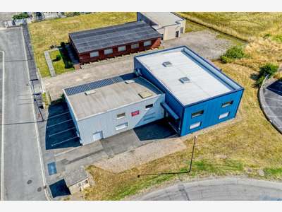 Local d'activité de 750m² à vendre en za à Gaillac