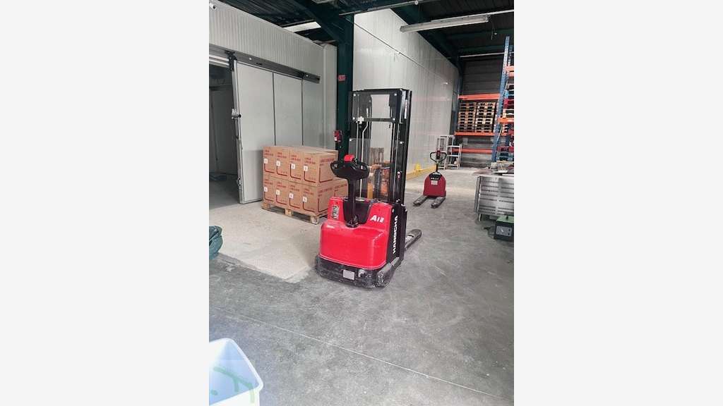 Locaux de stockage 370m² à vendre à Gaillard