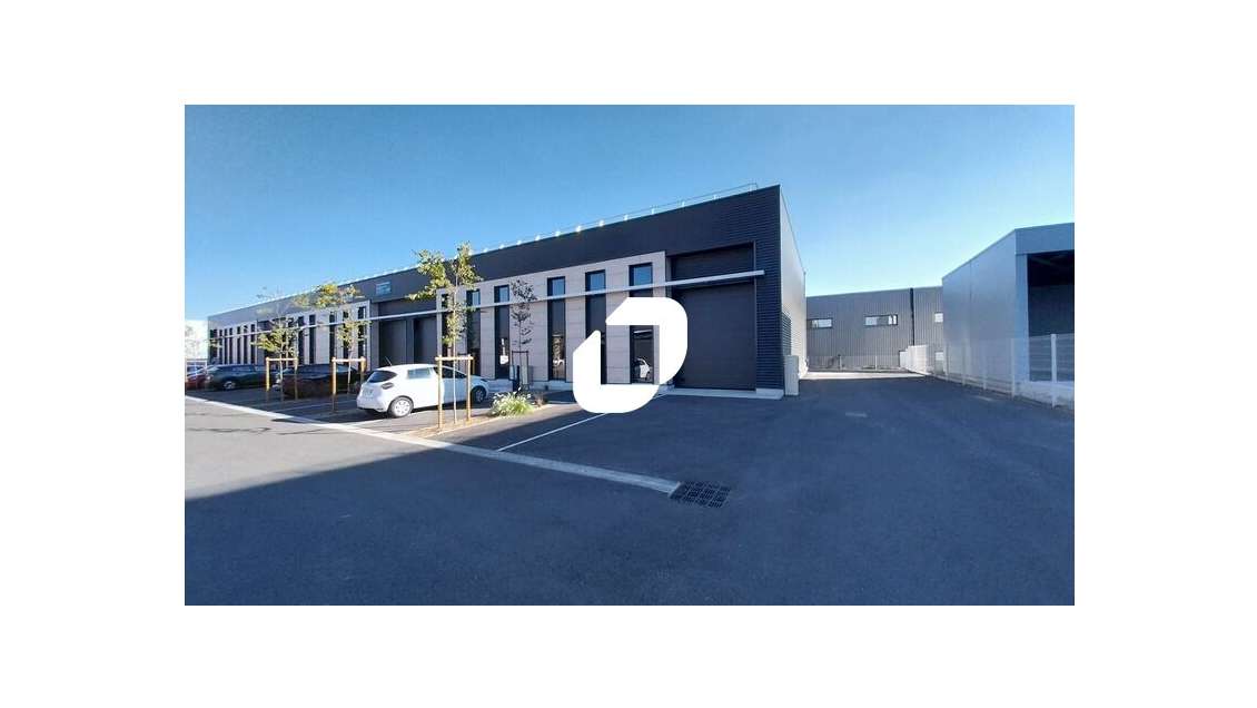 Proche A9 et idéalement situé entre Nîmes et Montp