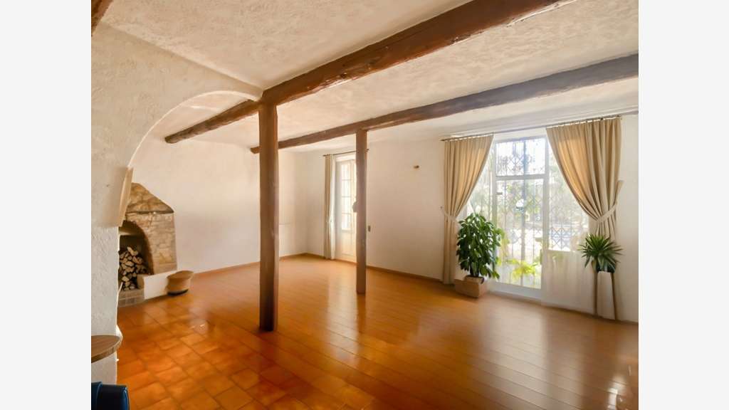 Vente murs restaurant et appart 326m² à Gargas