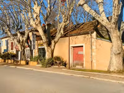 Murs commerciaux et appartement