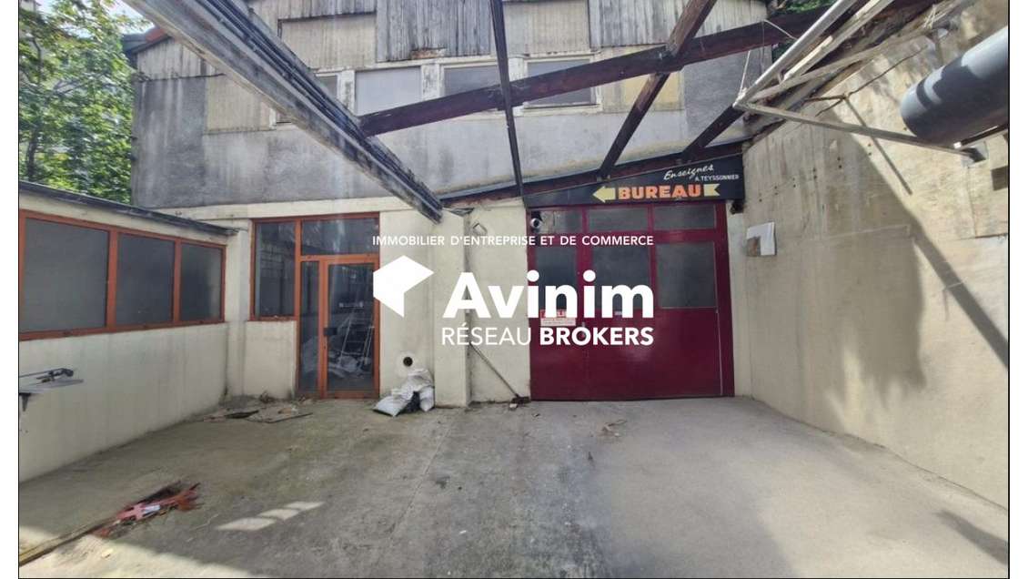 Local de 400M² a Gentilly