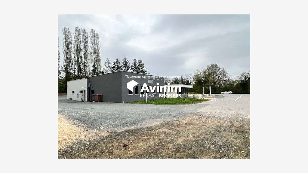 Vente local pro et commercial 386m² en pays de Gex