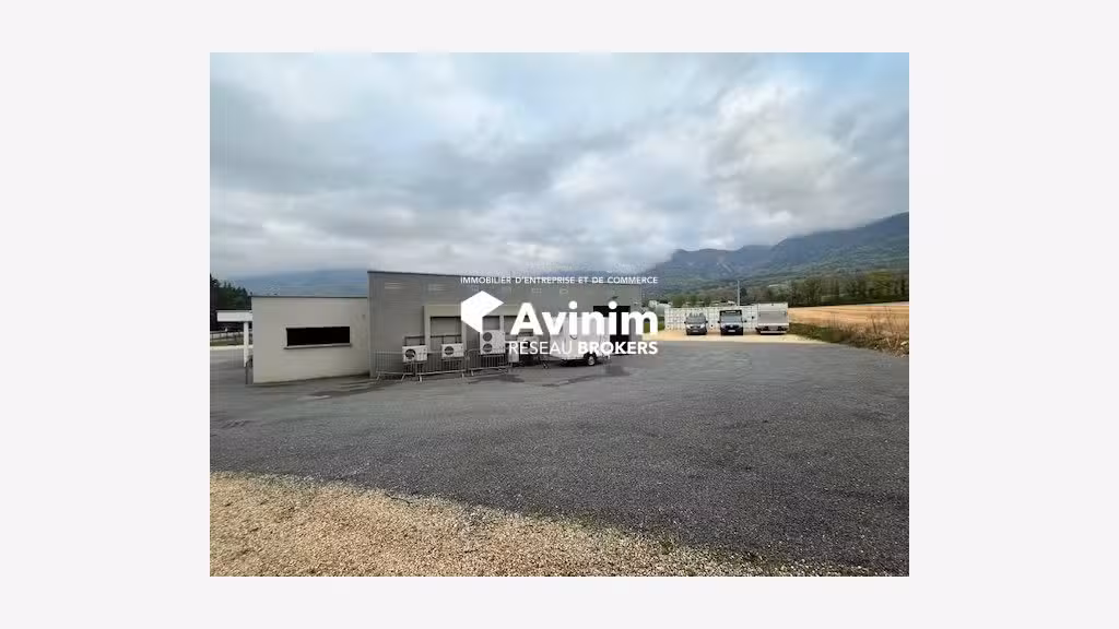 Vente local pro et commercial 386m² en pays de Gex