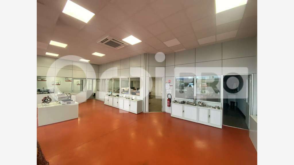 Vente local d activité 331m² à Gleizé