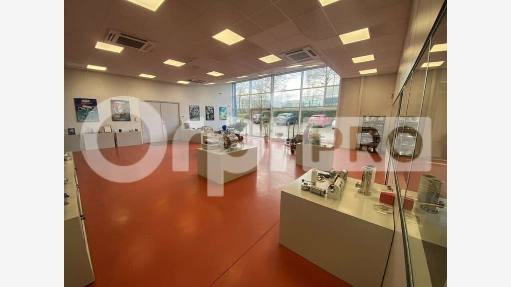 Vente local d activité 331m² à Gleizé