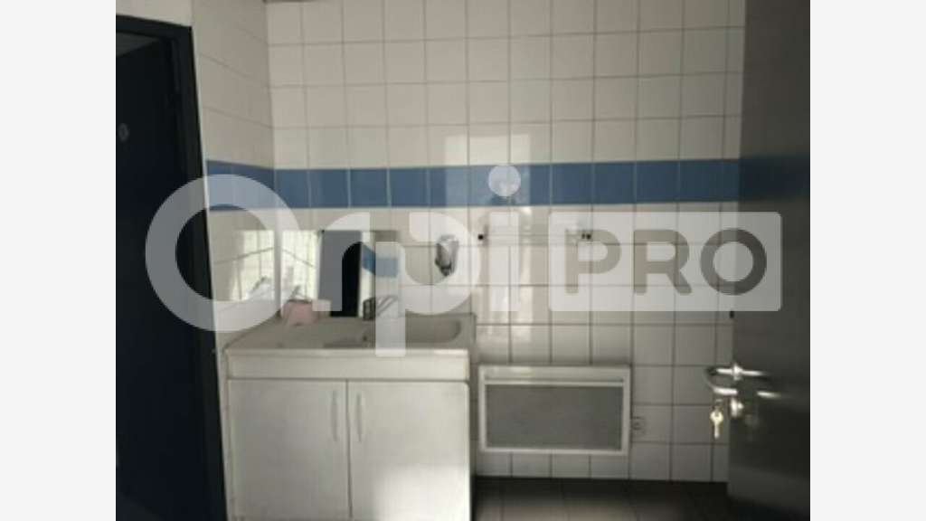 Local 1500m² à vendre zone d'Epinay à Gleizé