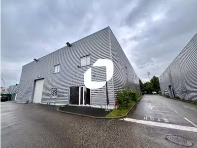 Vente Local d'activité 470m² Gleize