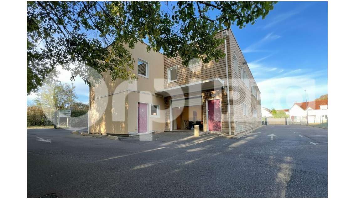 Local d'activité à vendre à Gometz-le-Châtel  A10