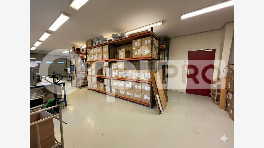 Local d'activité à vendre à Gometz-le-Châtel  A10
