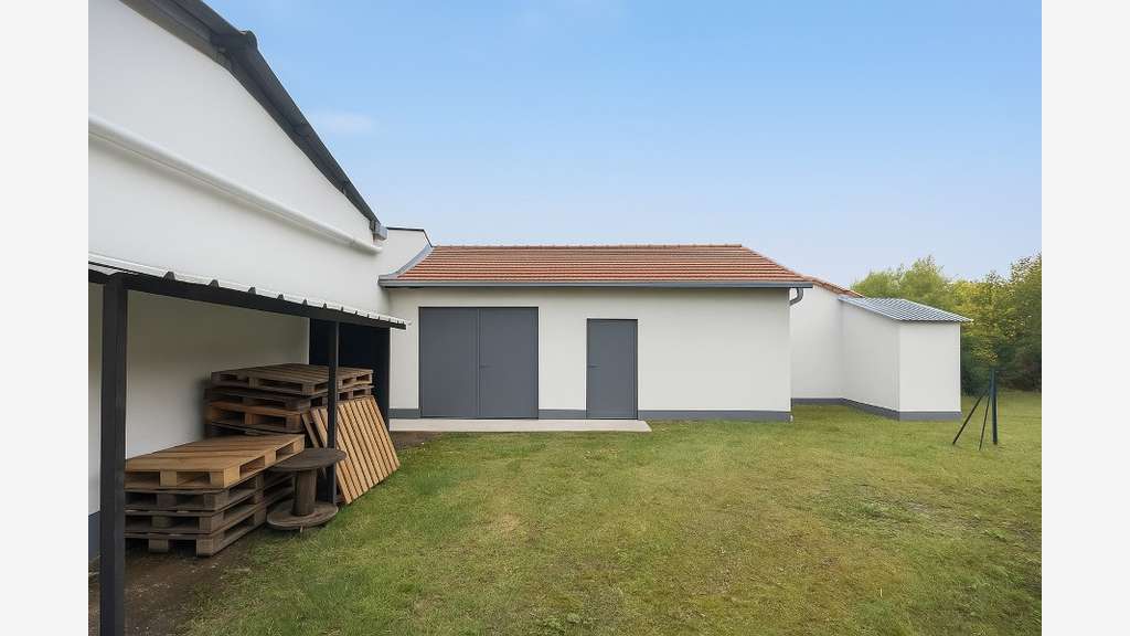 Entrepôt 150m² à vendre sortie n°17 à Gradignan