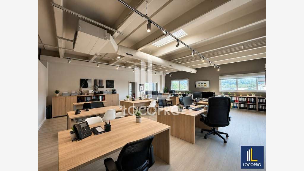 Vente local d'activité de 941m² à Grasse St Marc