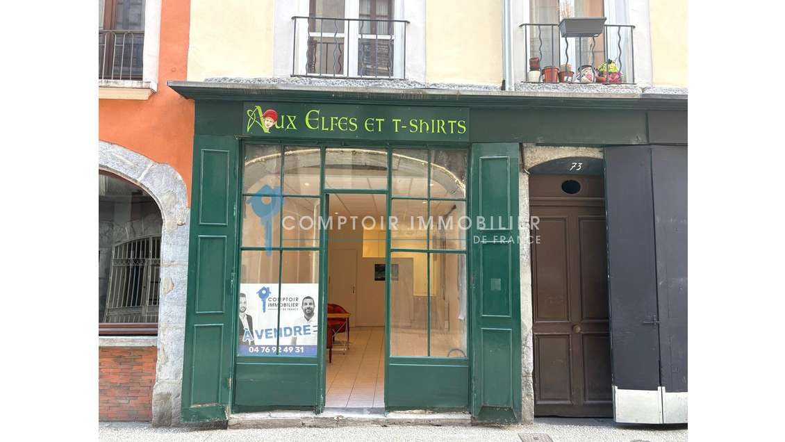 A vendre local 27m² Grenoble rue Saint Laurent
