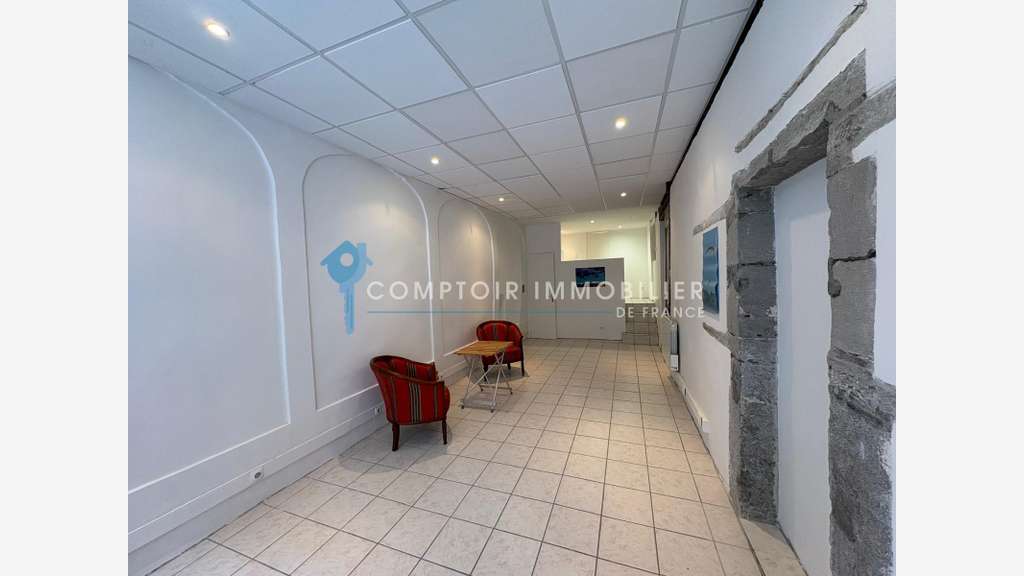 A vendre local 27m² Grenoble rue Saint Laurent