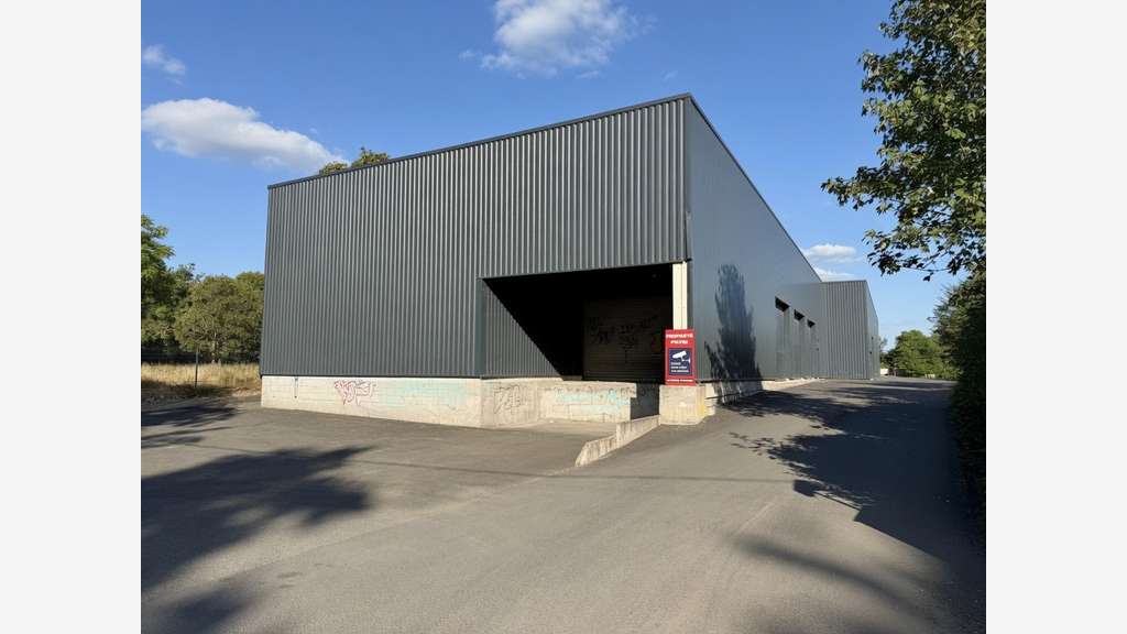 Local Industriel / Bâtiment à Grez-sur-loing