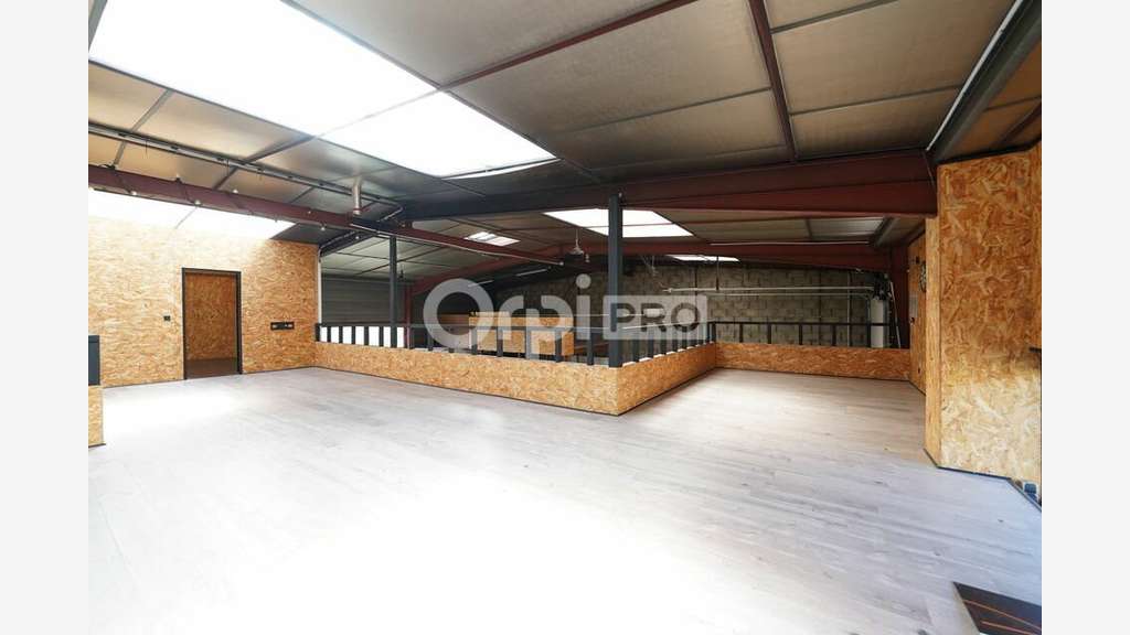 Local d'activité à vendre à Grézieu-la-Varenne