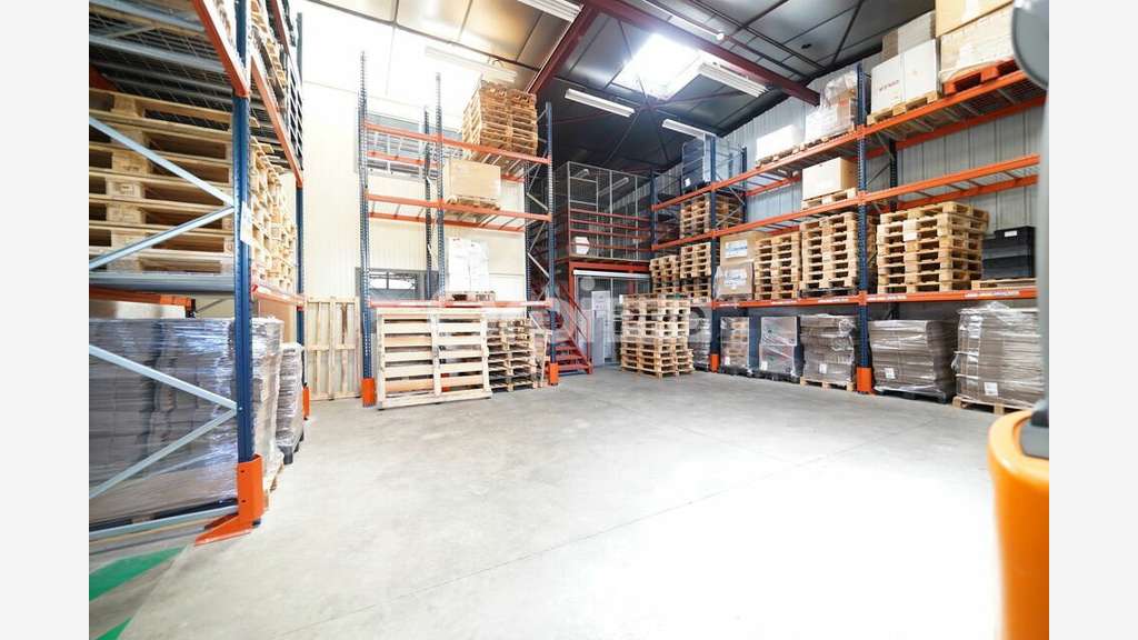 Local d'activité à vendre à Grézieu-la-Varenne