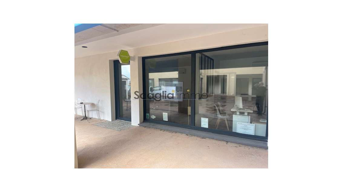 Vente murs commerciaux de bureaux à Porticcio