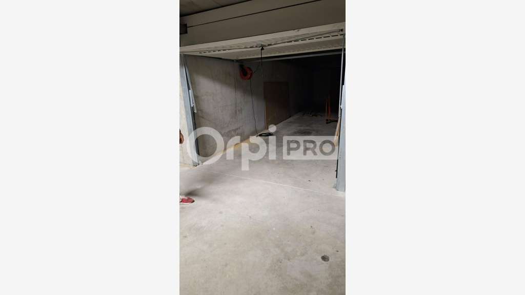 A vendre garage double centre ville Guérande