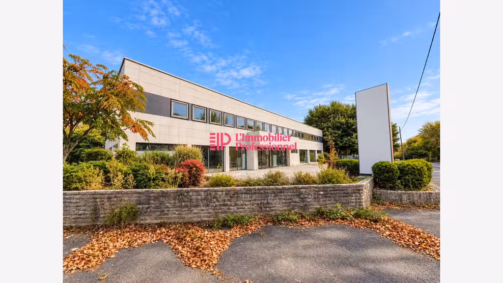 AV ensemble indus 2566m² empl stratégique Guidel
