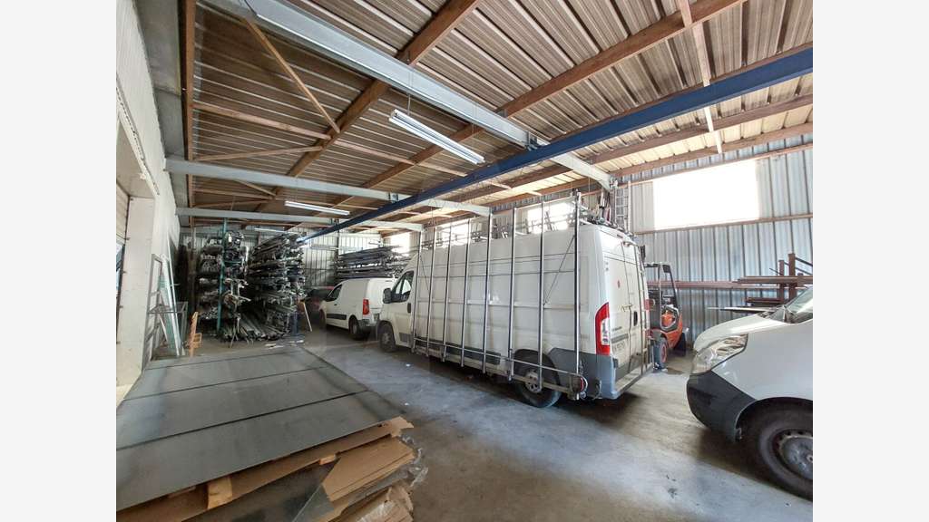 Vente bâtiment d’activités de 1595m² à Hennebon
