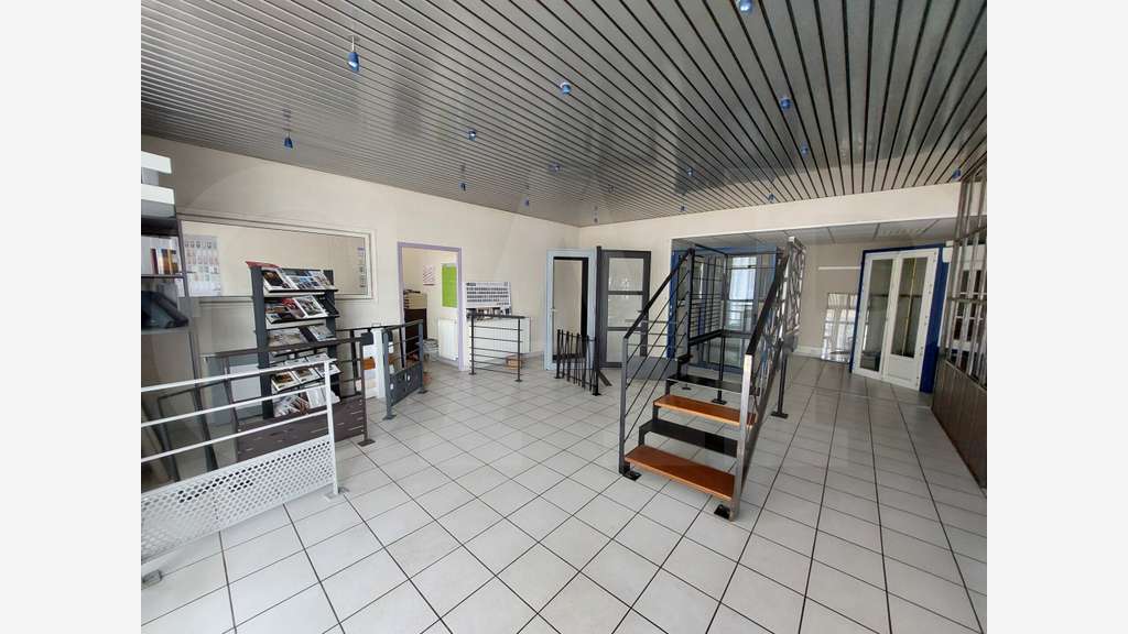 Vente bâtiment d’activités de 1595m² à Hennebon