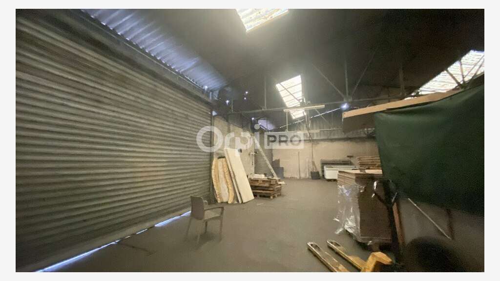 Local 1160m² à vendre à l'entrée de Horbourg-Wihr