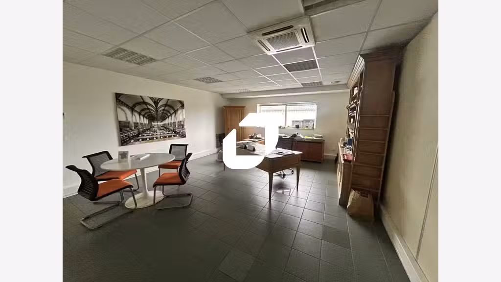 Vente Local d'activité 1381m² Houilles