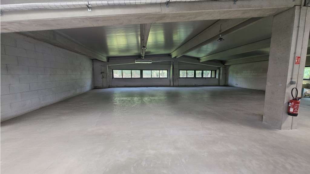Local d'activité 1015m² ZAC St Martin à Hyères
