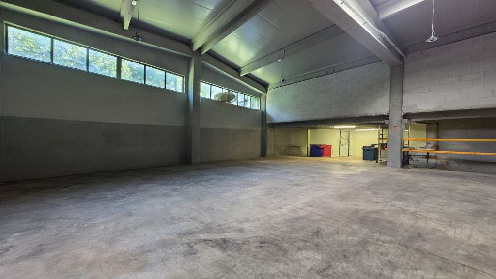 Local d'activité 1015m² ZAC St Martin à Hyères