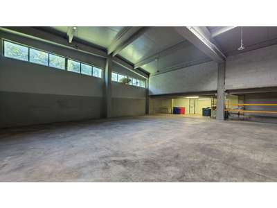 Vente Locaux d'activités - Entrepôts à Hyères