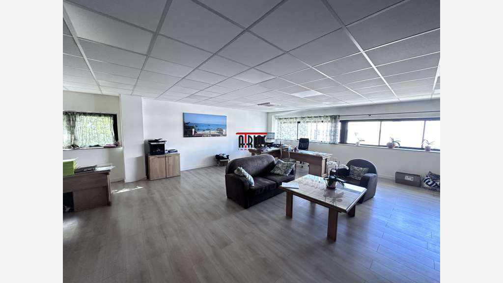 Vente local d'activité 1015m² ZI St Martin Hyères