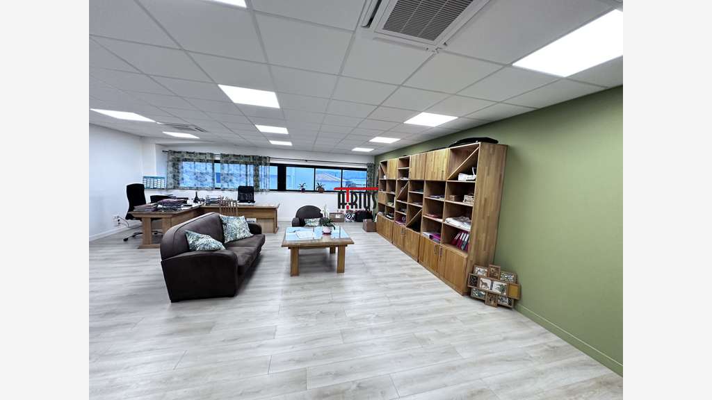 Vente local d'activité 1015m² ZI St Martin Hyères