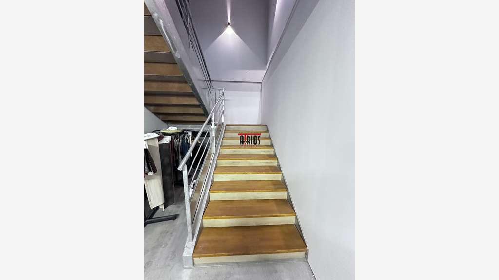 Vente local d'activité 1015m² ZI St Martin Hyères