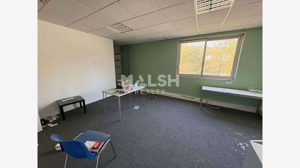AV bâtiment d'activités indépendant 1326m² Irigny