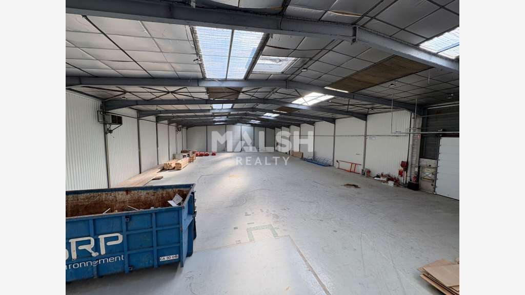 AV bâtiment d'activités indépendant 1326m² Irigny