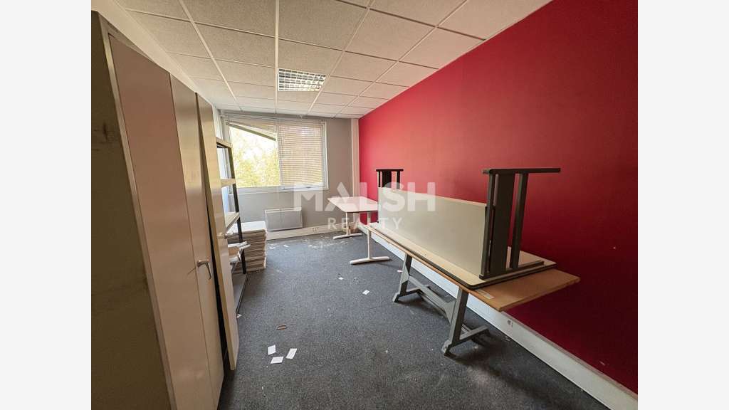 AV bâtiment d'activités indépendant 1326m² Irigny